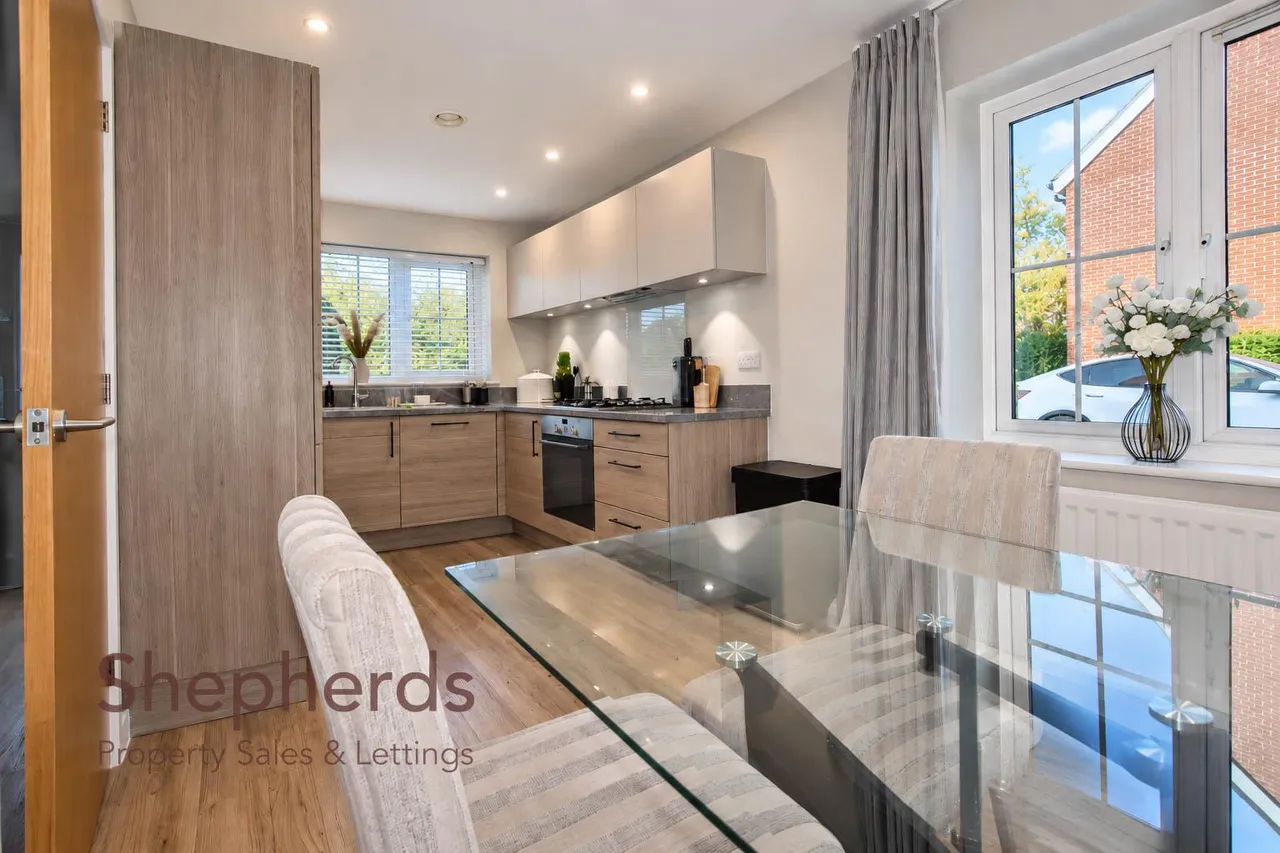 Hastings Avenue, Goffs Oak, EN7, photo 4