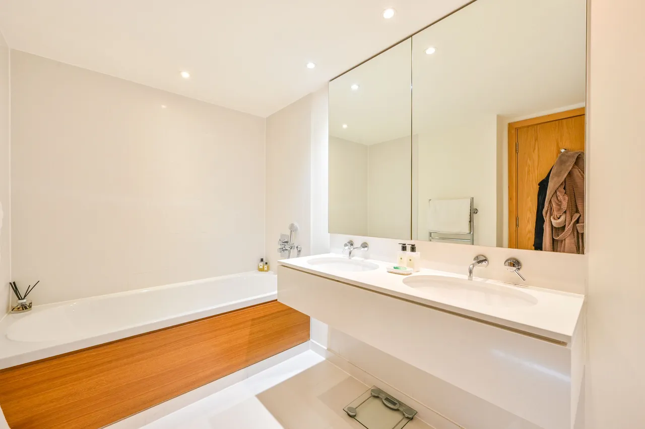1708 West India Quay, 26 Hertsmere Road, London, photo 11