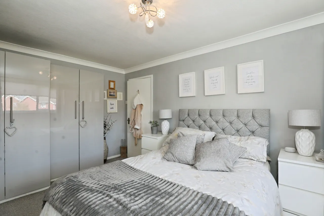 Cowper Close, Crewe, photo 9