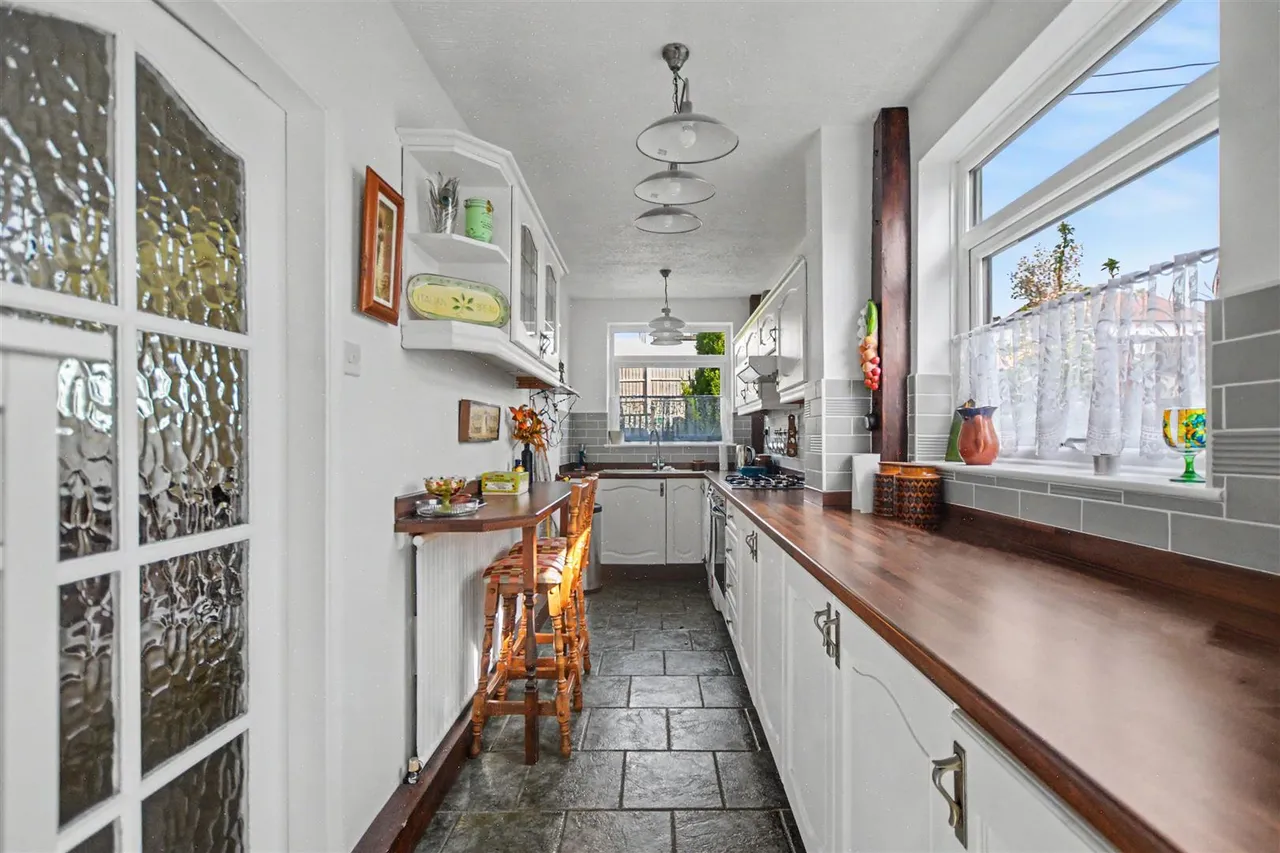 Nursery Hollow, Ilkeston, DE7, photo 8