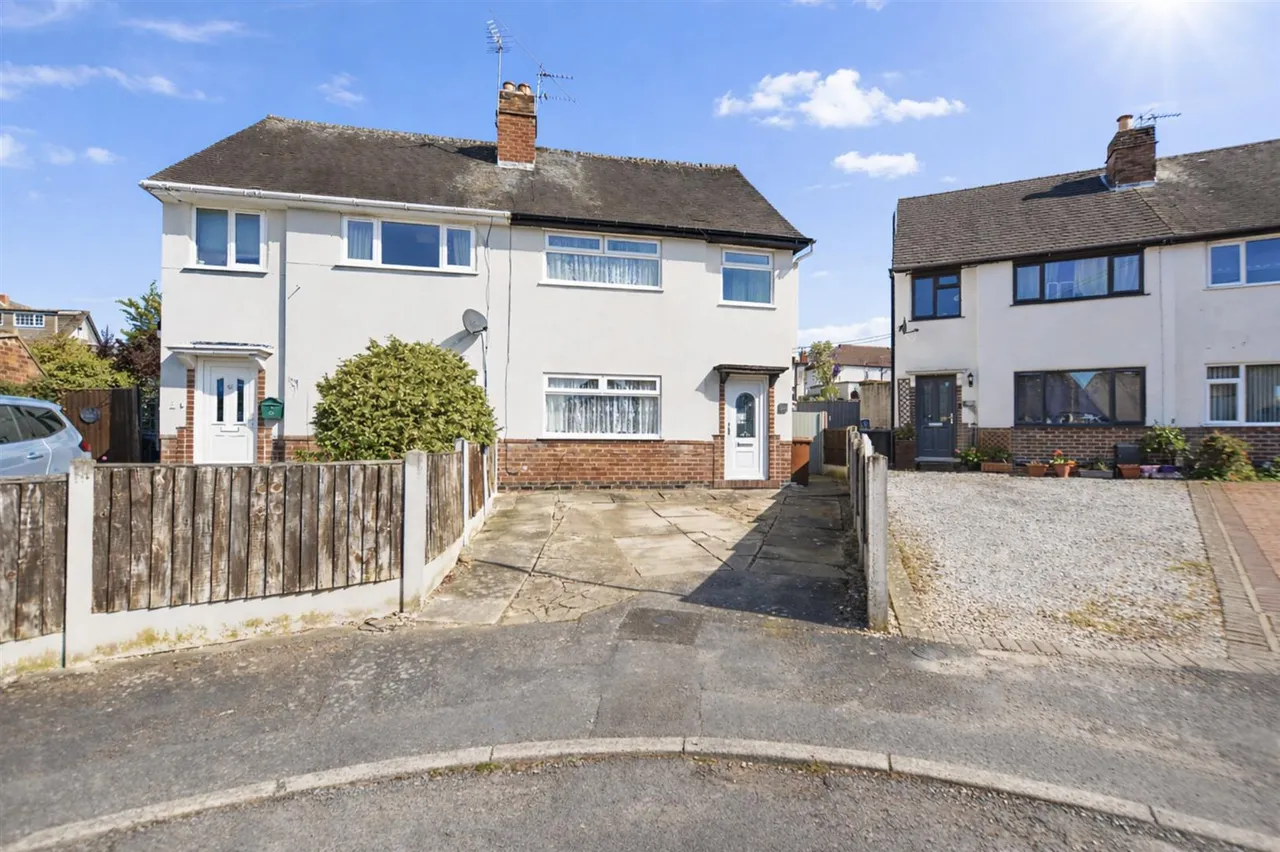 3 bed house for sale, Nursery Hollow, Ilkeston, DE7