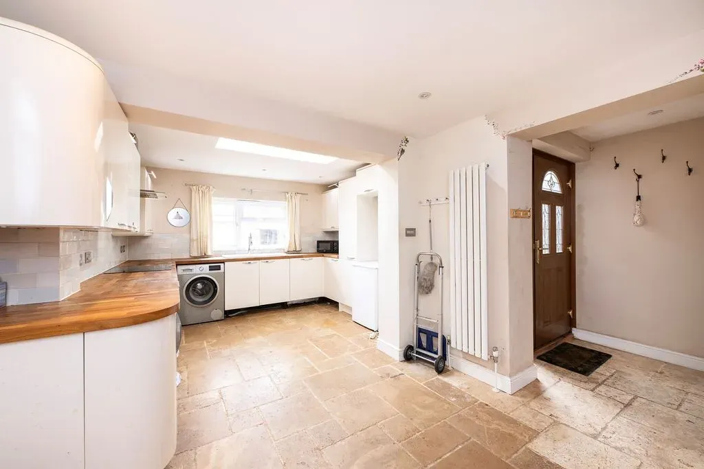 Weston Road, Aston Clinton, Aylesbury, Buckinghamshire, HP22 5EG, photo 3