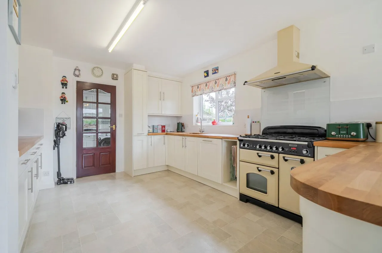 Barford Close, Spaxton, Bridgwater, Somerset, TA5 1AE, photo 11