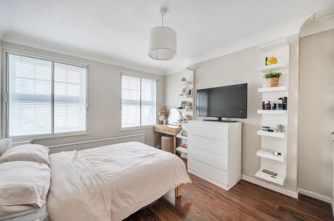 London Road, Cheam, SM3, photo 8