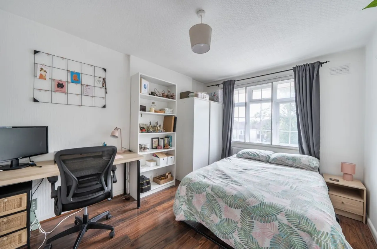 London Road, Cheam, SM3, photo 5