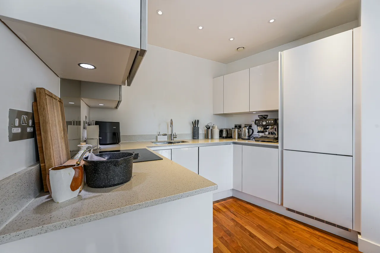 108 Bellville House, 2 John Donne Way, London, photo 10