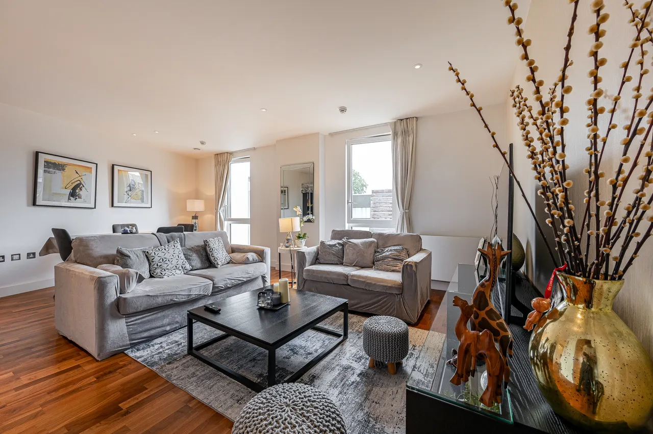 108 Bellville House, 2 John Donne Way, London, photo 8