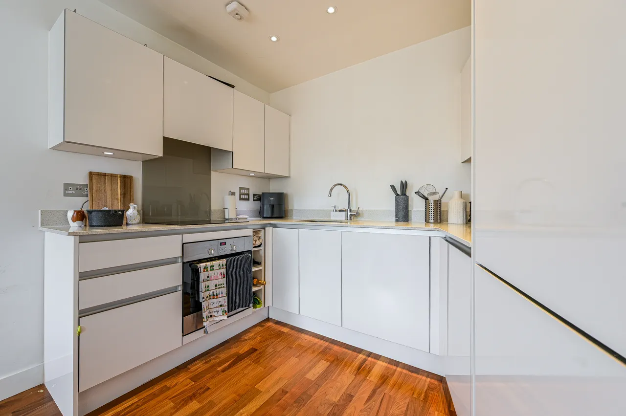 108 Bellville House, 2 John Donne Way, London, photo 5