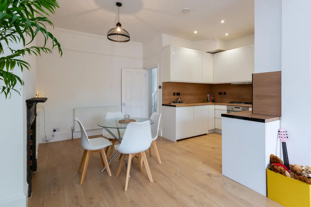 Lyndhurst Road, London, N22, photo 4