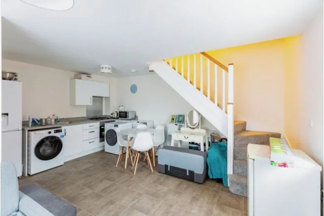 Neptune Road, Wellingborough, photo 2
