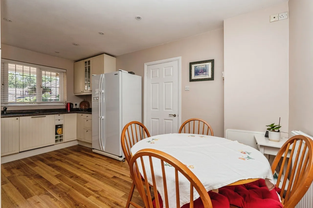 Hayes Barton, Pyrford, GU22, photo 7