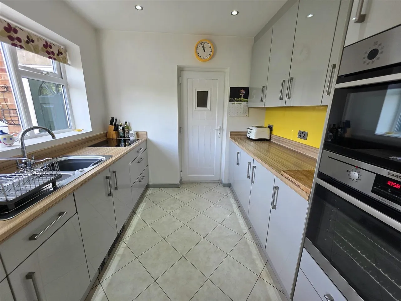 Hilary Avenue, Heald Green, photo 6