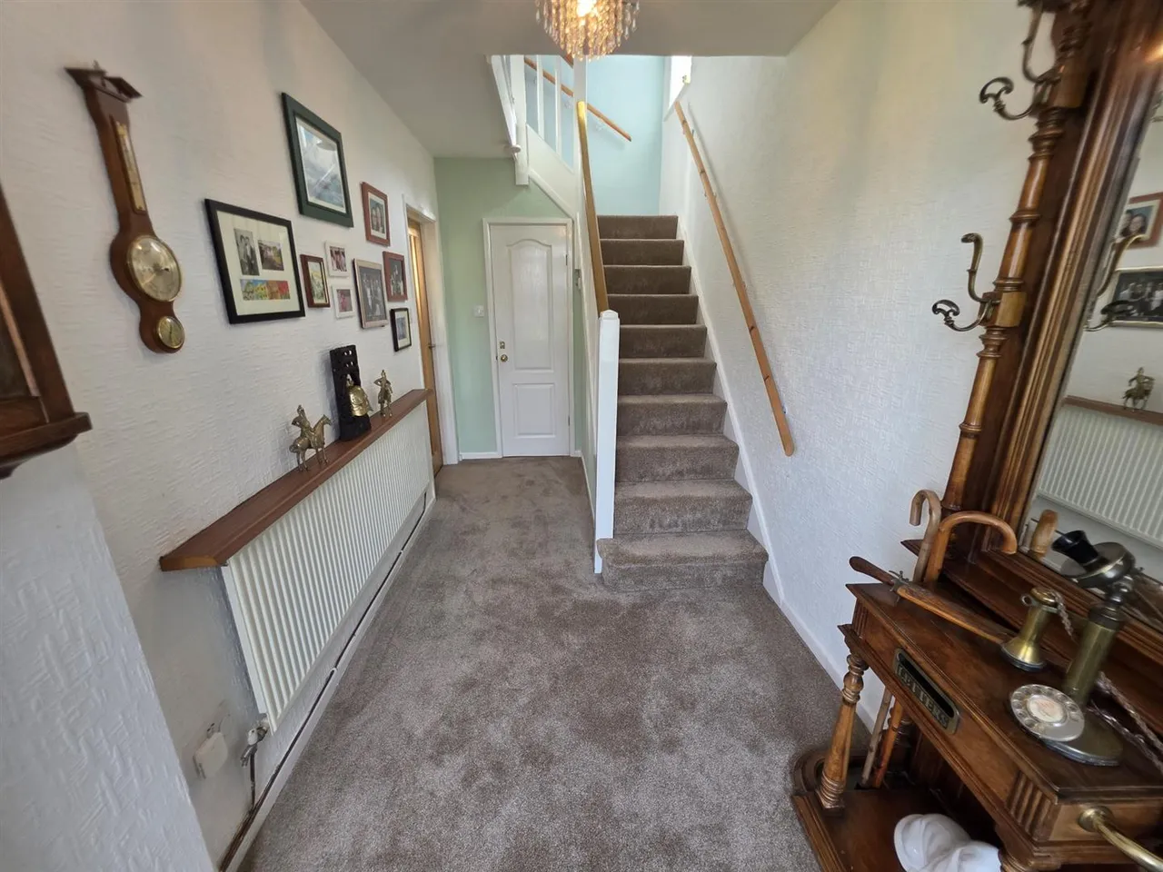 Hilary Avenue, Heald Green, photo 9