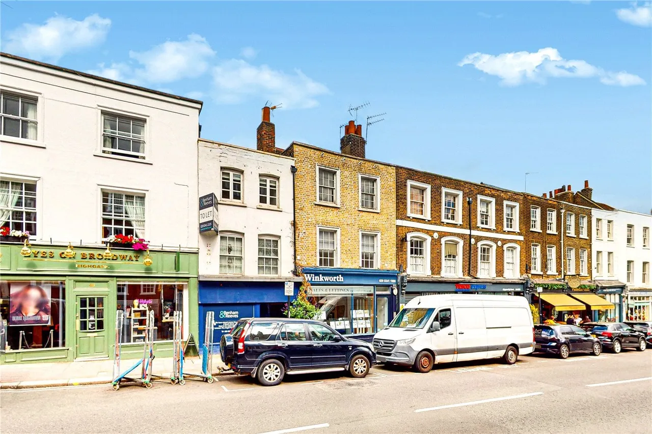 Highgate High Street, Highgate Village, London, N6, photo 6