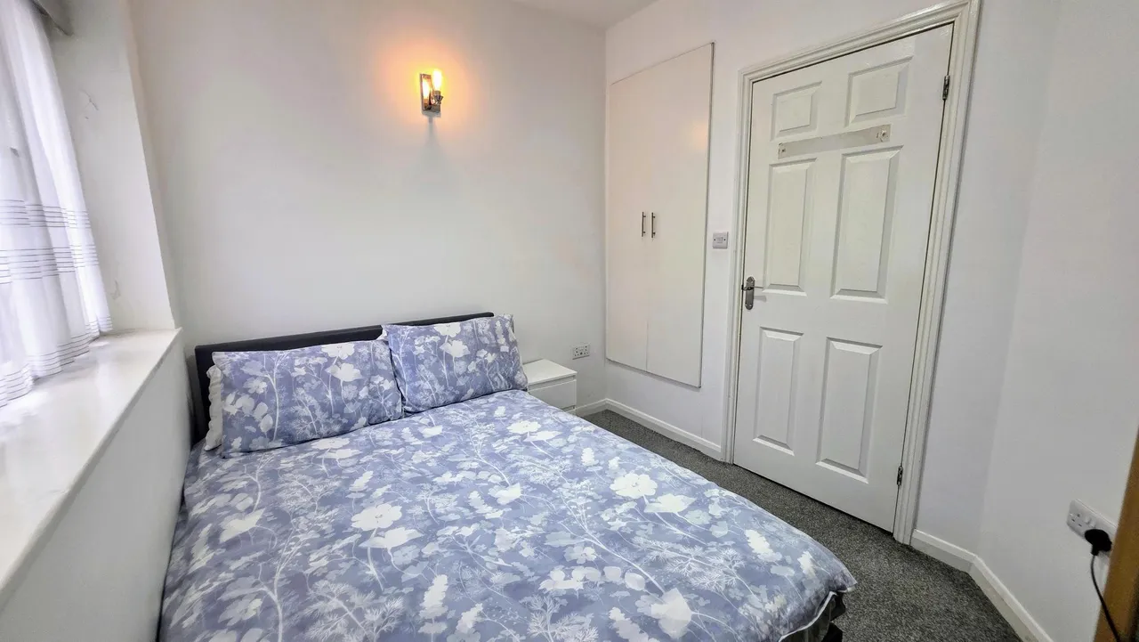 Broad Street, Dagenham, RM10, photo 19