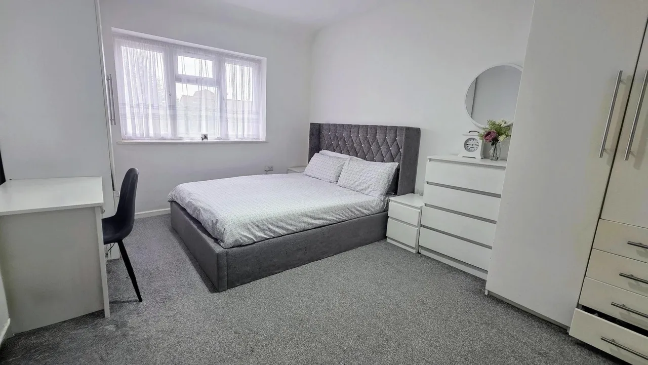Broad Street, Dagenham, RM10, photo 17