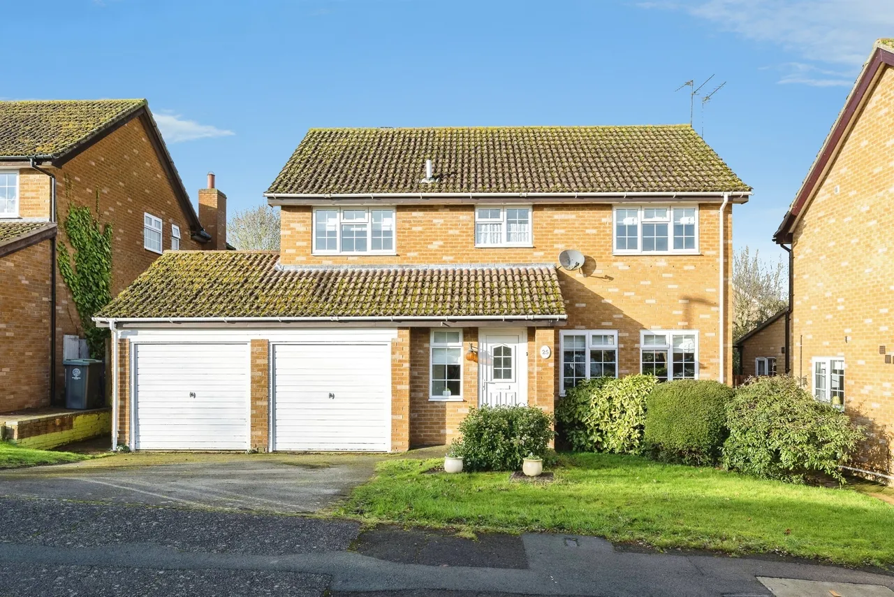 4 bed house for sale, Victoria Road, Peterborough, PE8