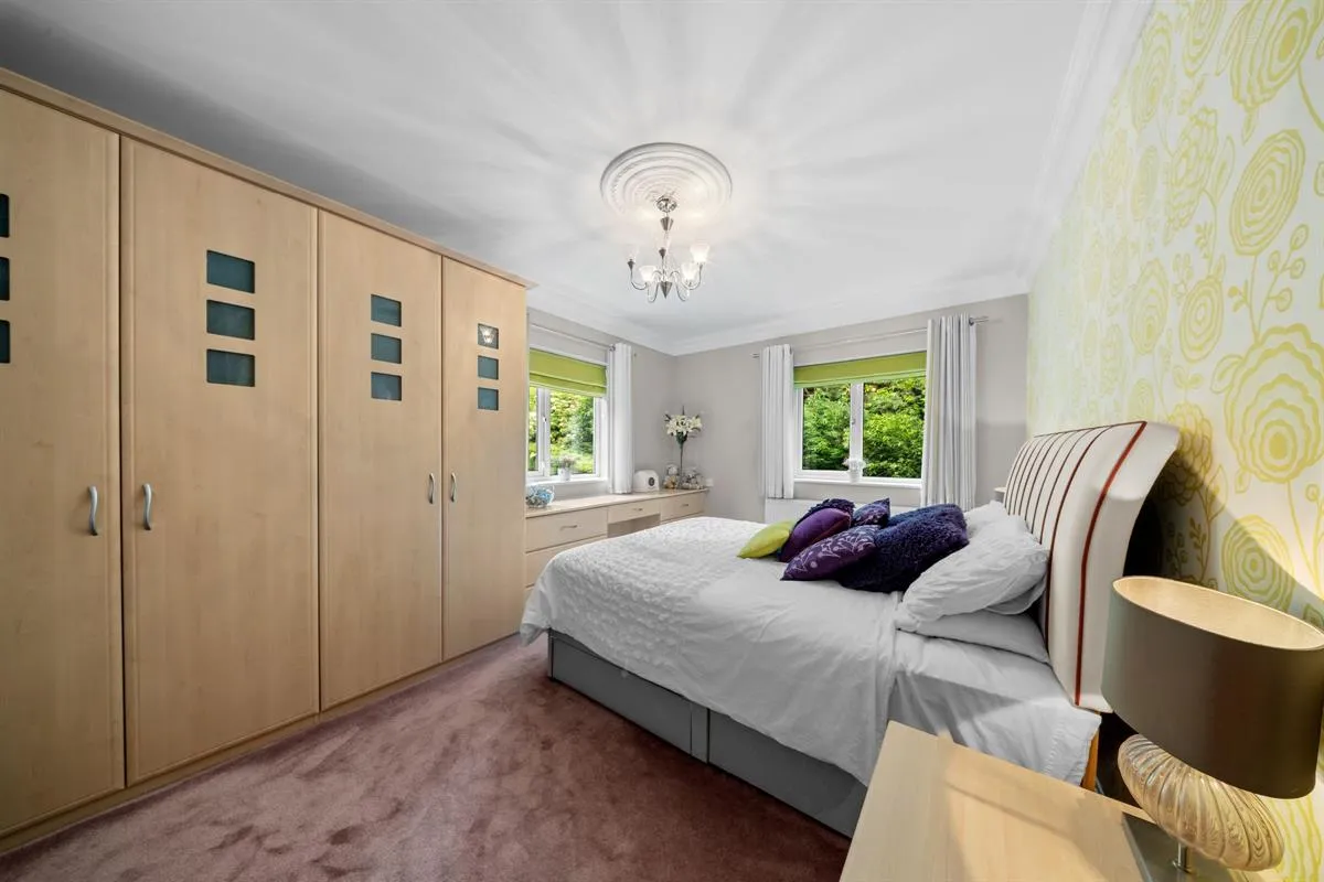 Oak House, Thorp, photo 22
