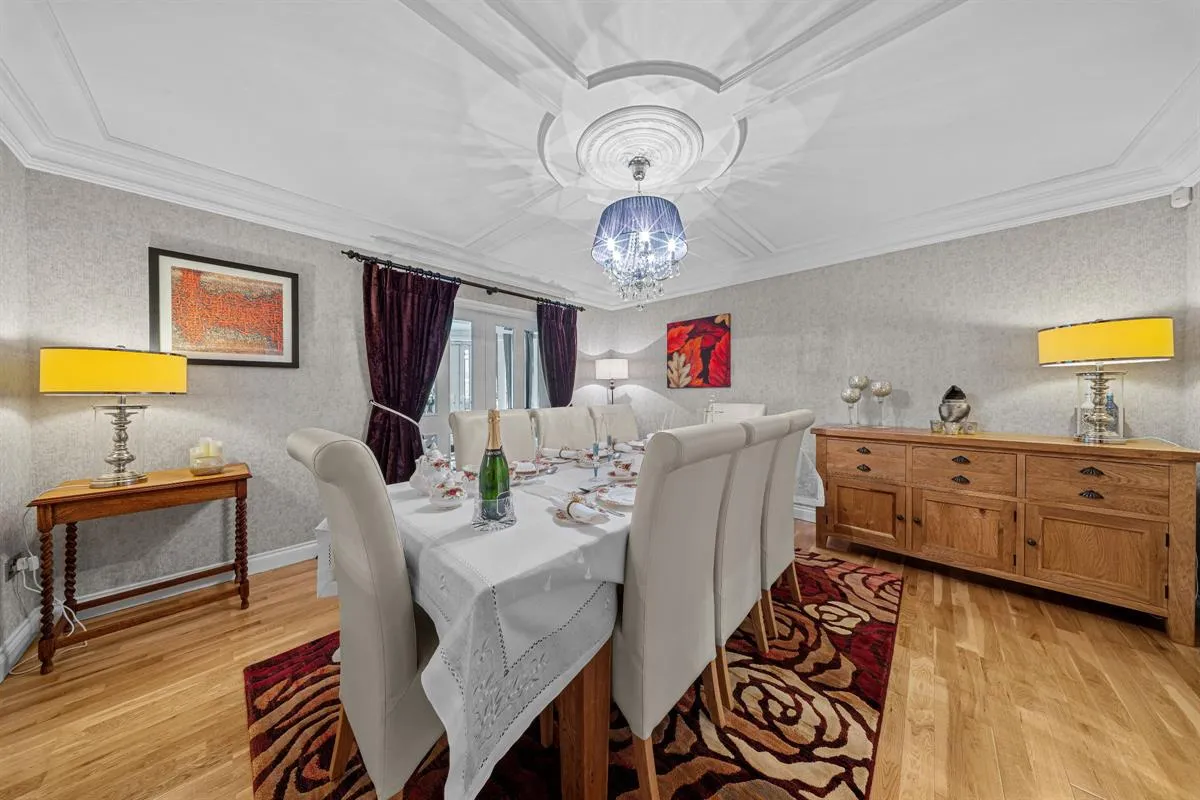 Oak House, Thorp, photo 10
