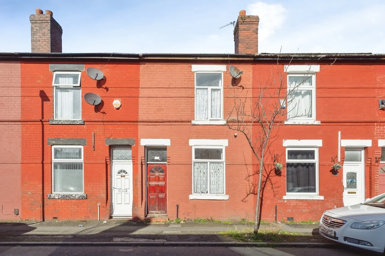 2 bed house for sale — Driffield Street, Manchester, Greater Manchester, M14