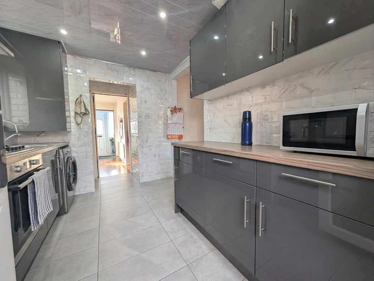 Davenport Drive, Woodley, SK6, photo 6