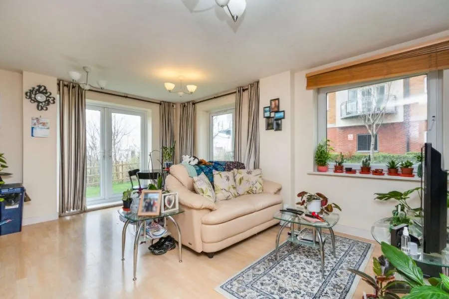 Winterthur Way, Basingstoke, RG21, photo 4