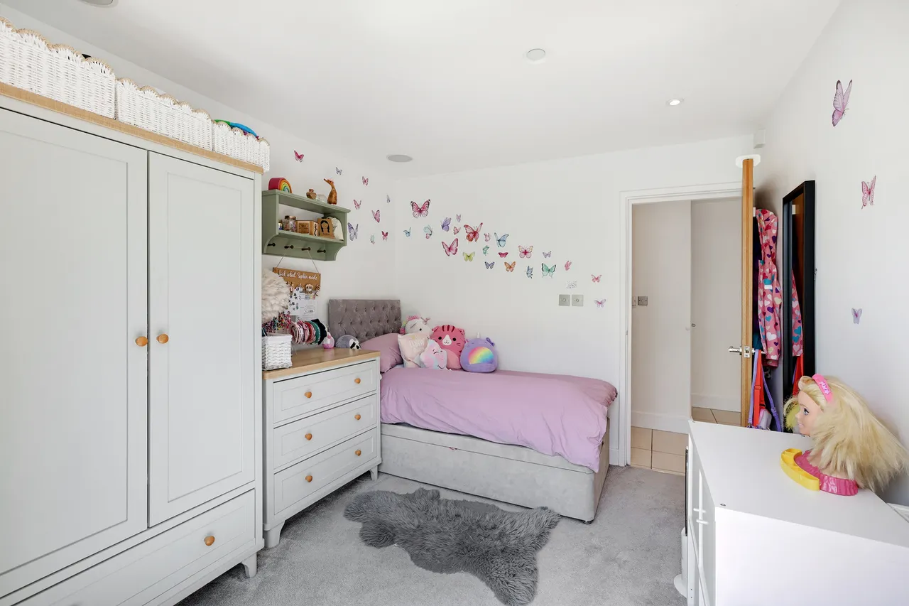 Manuka Close, Hanwell, W7, photo 23