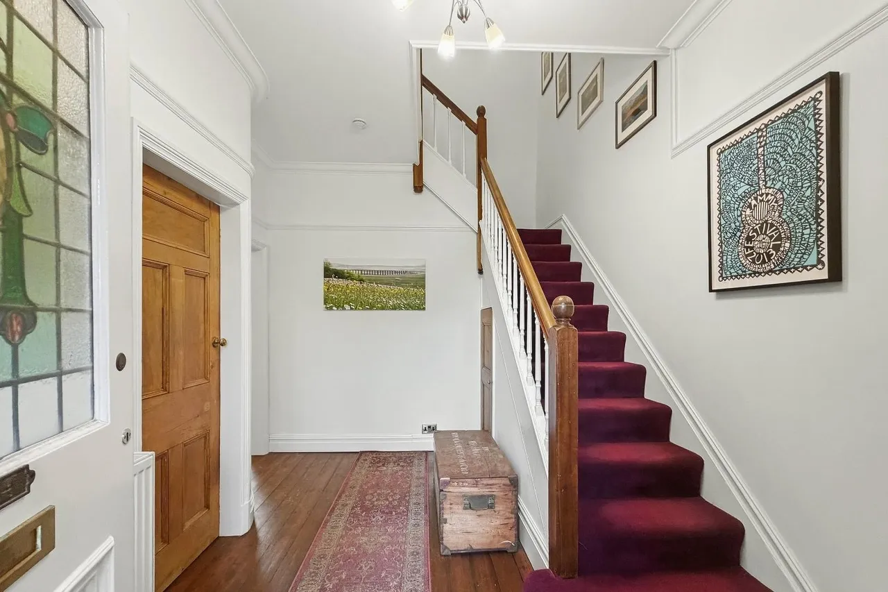 Delahays Road, Hale, WA15, photo 17