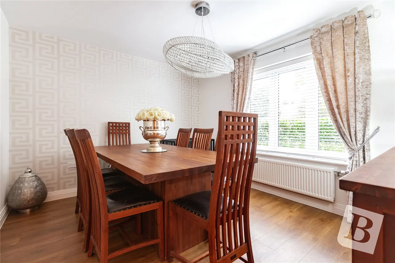 Whitefield Way, Kelvedon Hatch, CM15, photo 10