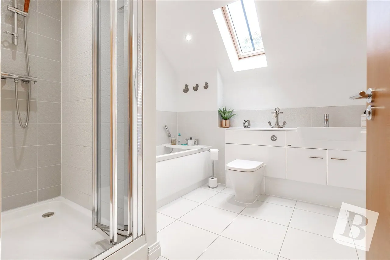 Whitefield Way, Kelvedon Hatch, CM15, photo 22