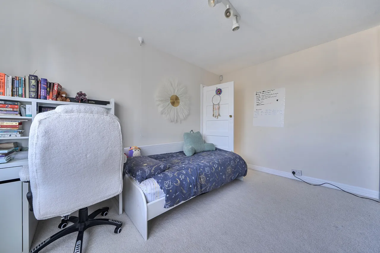 Hill Road, Pinner, HA5, photo 15