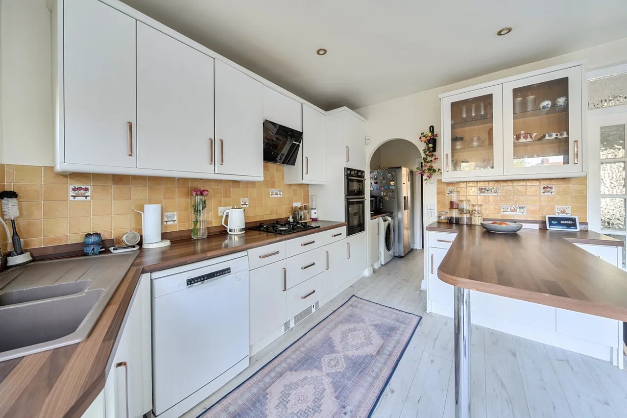 Hill Road, Pinner, HA5, photo 21