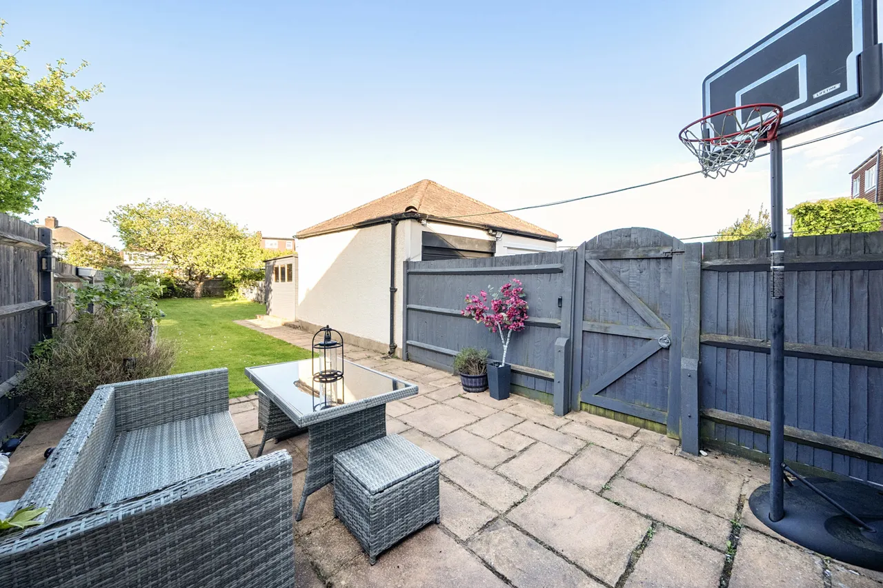 Hill Road, Pinner, HA5, photo 9