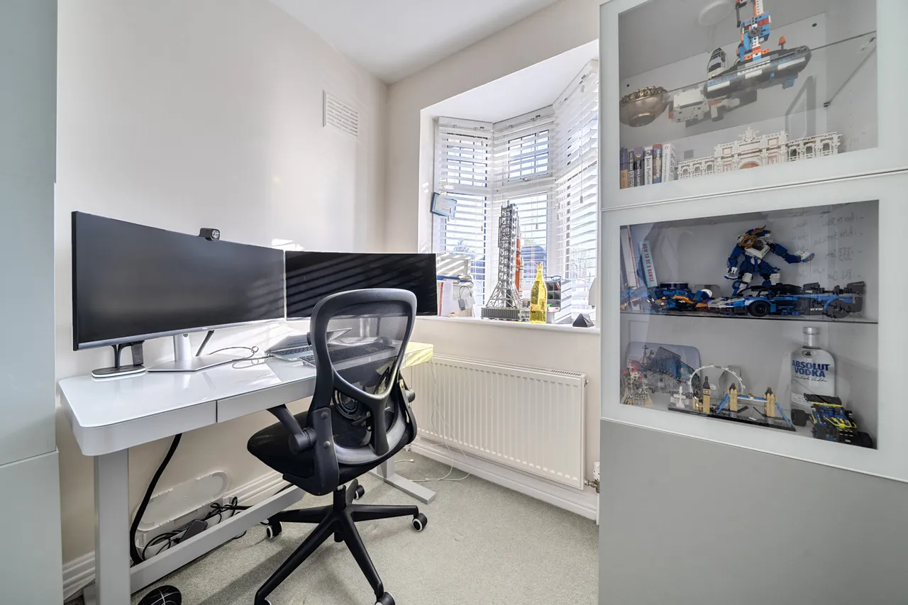 Hill Road, Pinner, HA5, photo 6