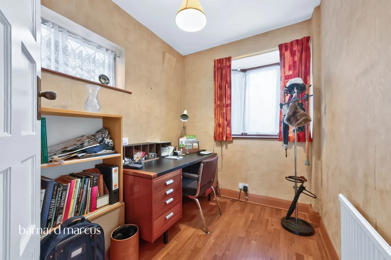 Amberwood Rise, New Malden, photo 11