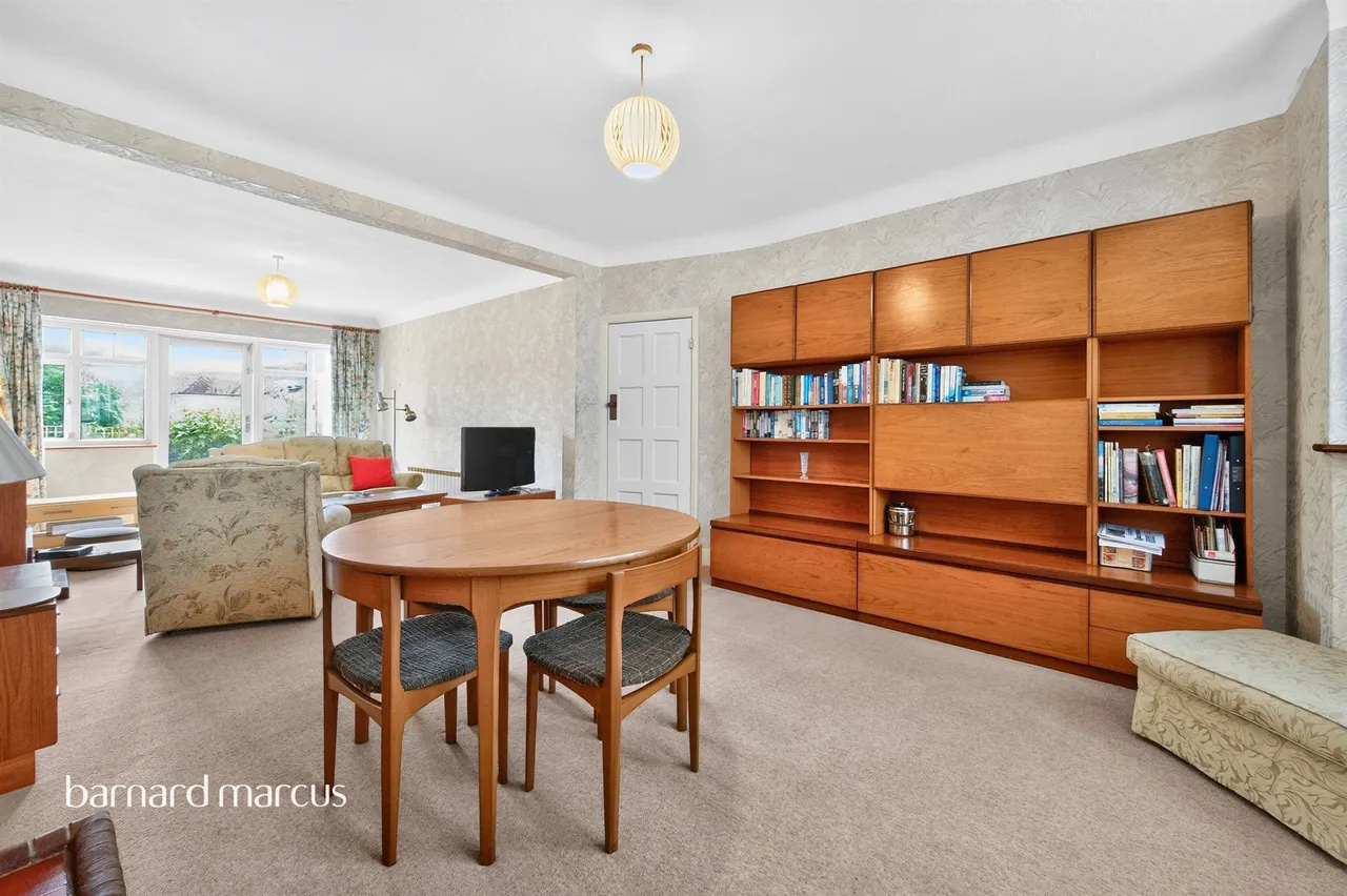 Amberwood Rise, New Malden, photo 2