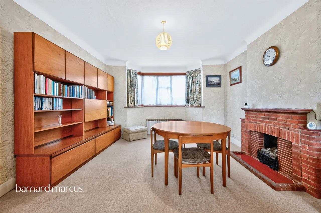 Amberwood Rise, New Malden, photo 6