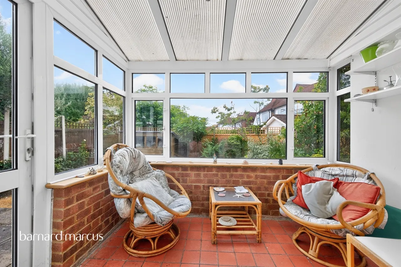 Amberwood Rise, New Malden, photo 9
