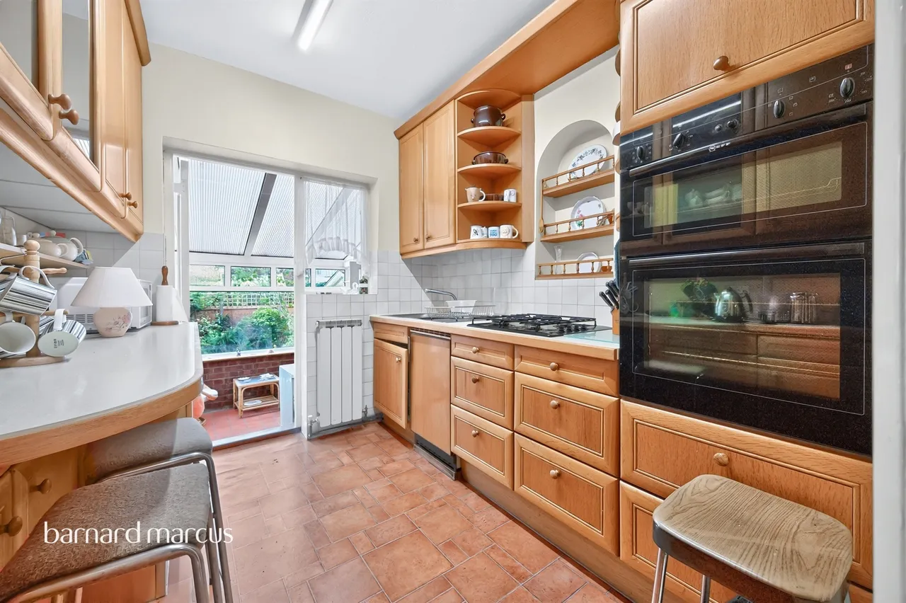 Amberwood Rise, New Malden, photo 7