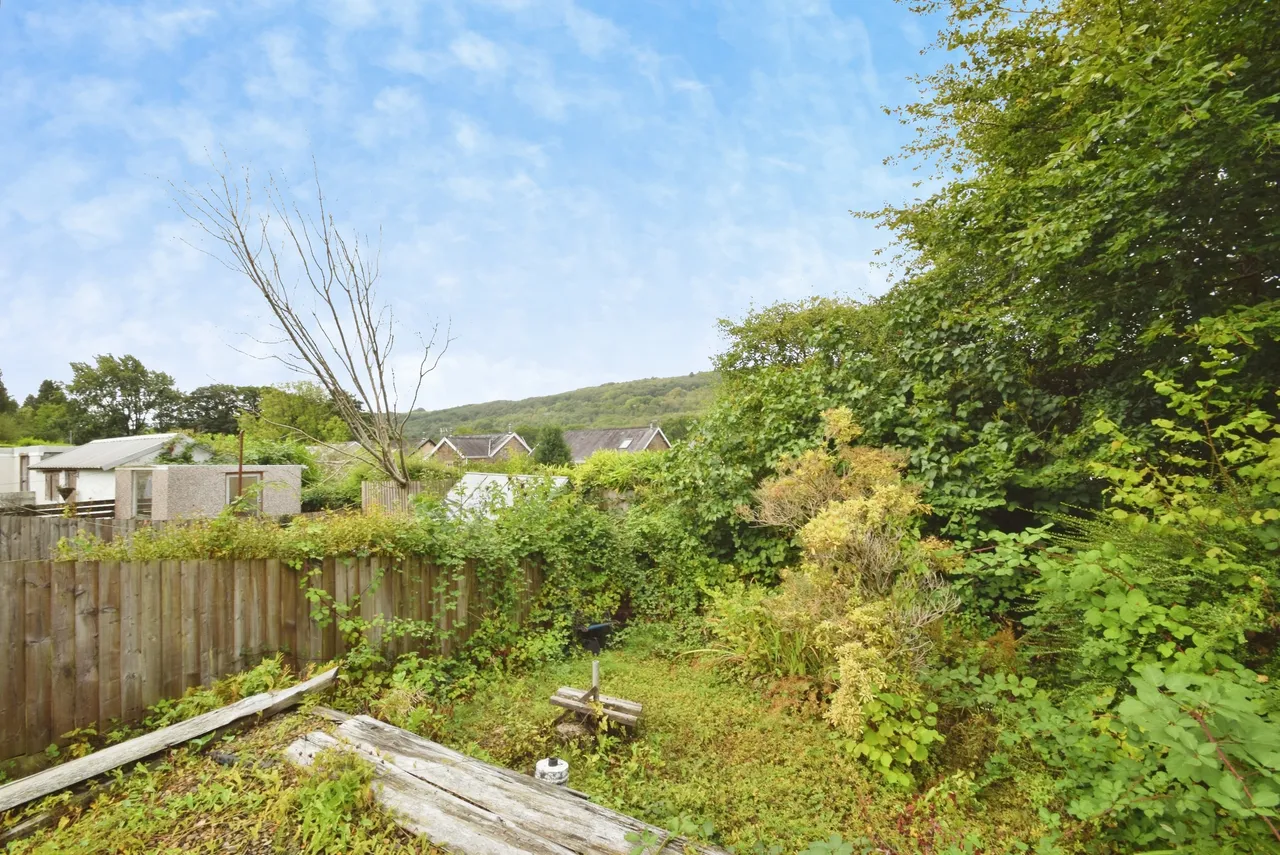 Gellideg, Swansea, SA8, photo 34