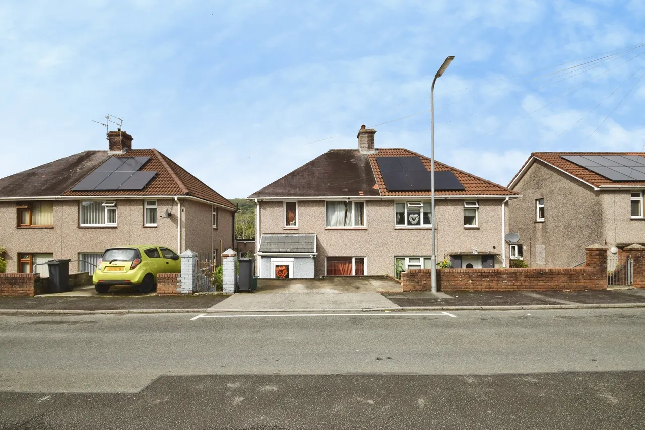 Gellideg, Swansea, SA8, photo 39
