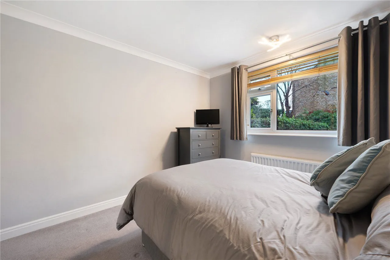 Meadow View, Barwick in Elmet, LS15, photo 11