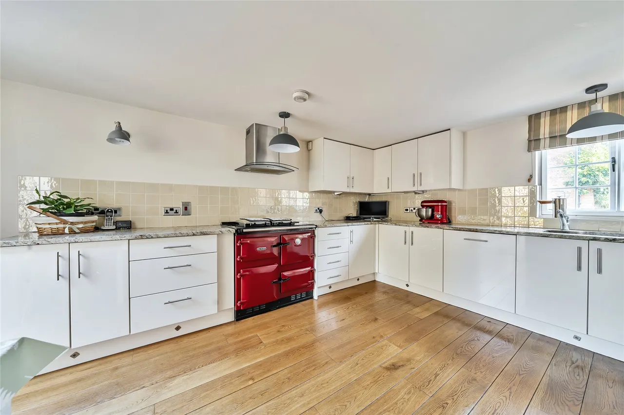 High Street, Clophill, MK45, photo 4