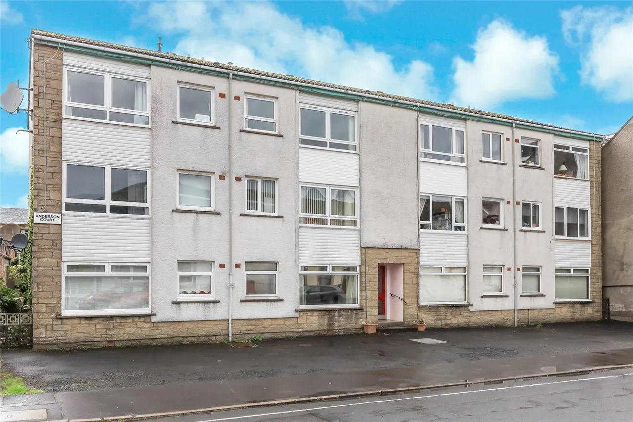 1 bed flat to rent, Wilson Street, Largs, KA30