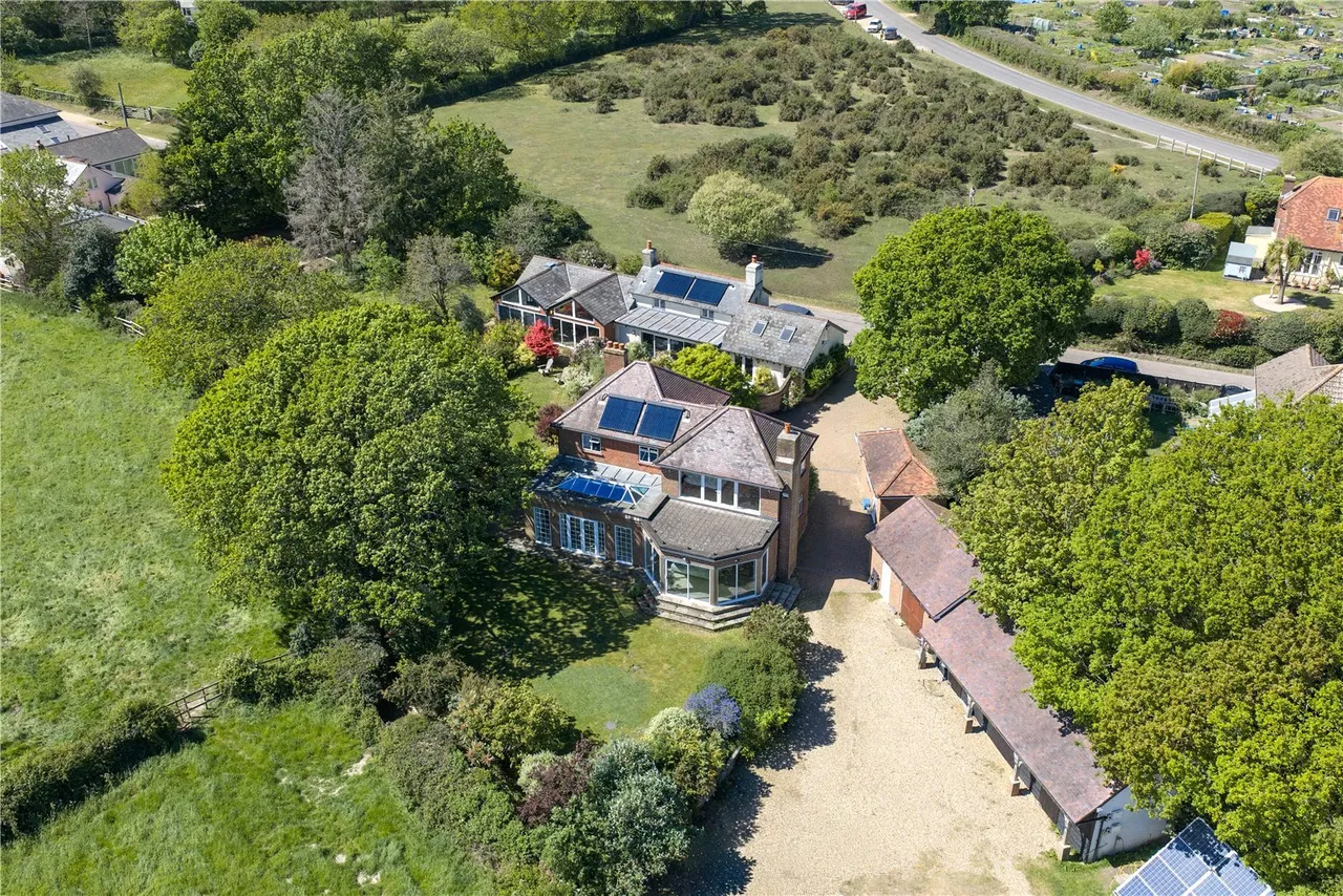 Chapel Lane, Sway, Lymington, Hampshire, SO41 6BS, photo 2