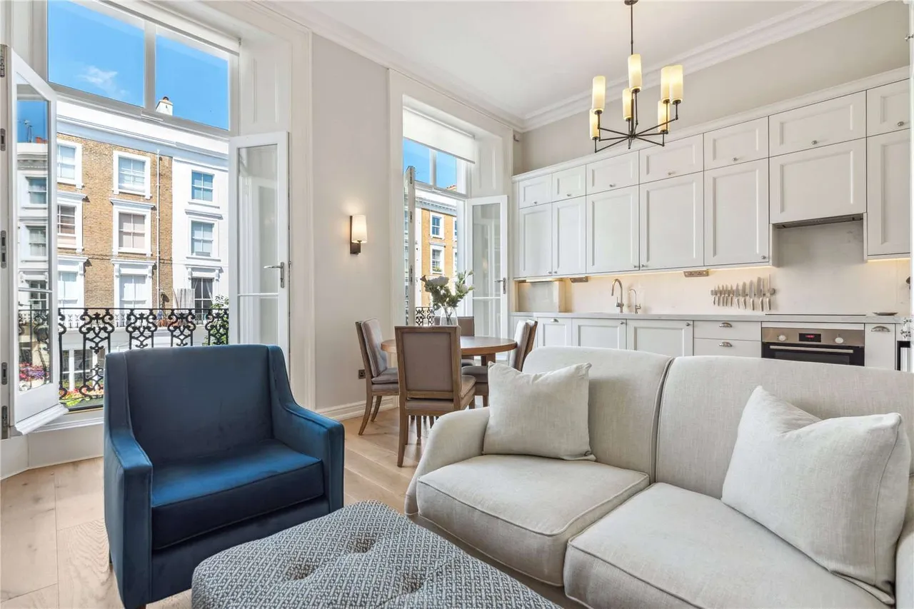 1 bed flat for sale — St. Stephen's Gardens, London, W2 5QU