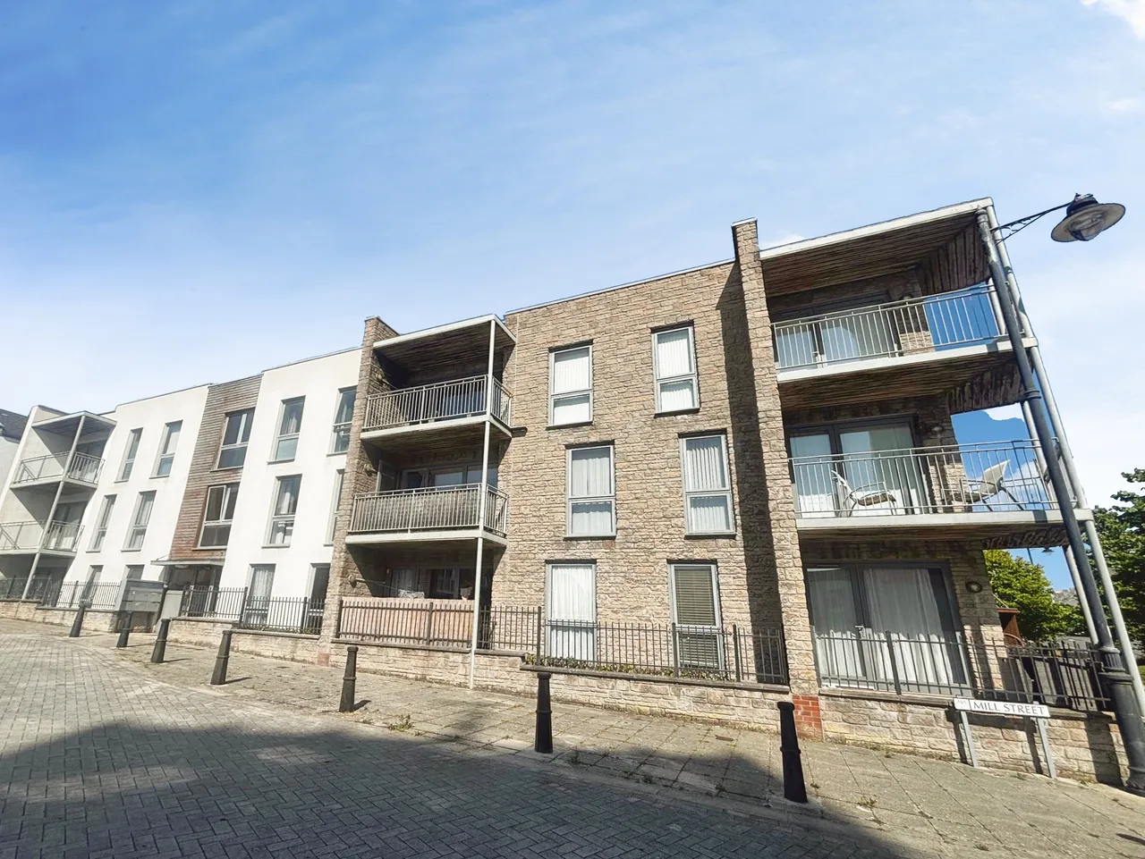 2 bed flat to rent, Mill Street, Plymouth, PL1