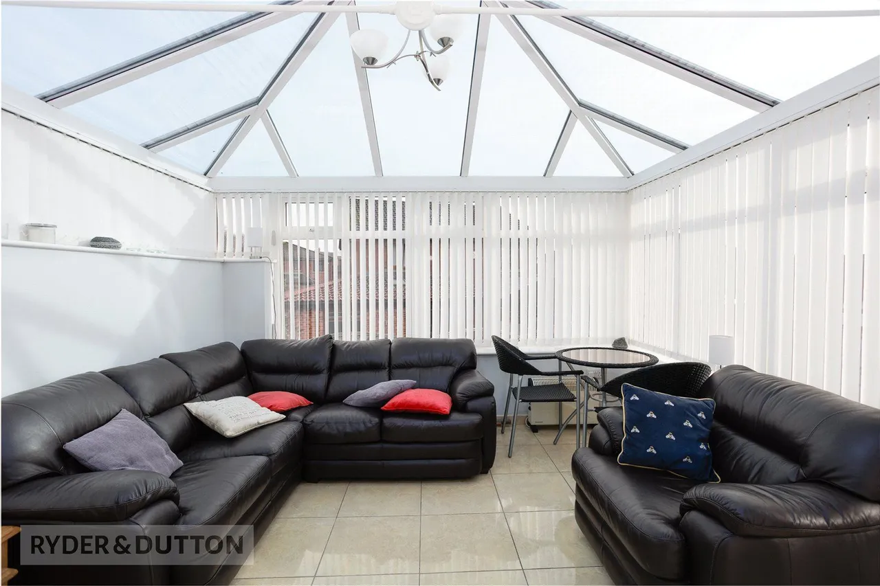 Bracken Close, Springhead, OL4, photo 16