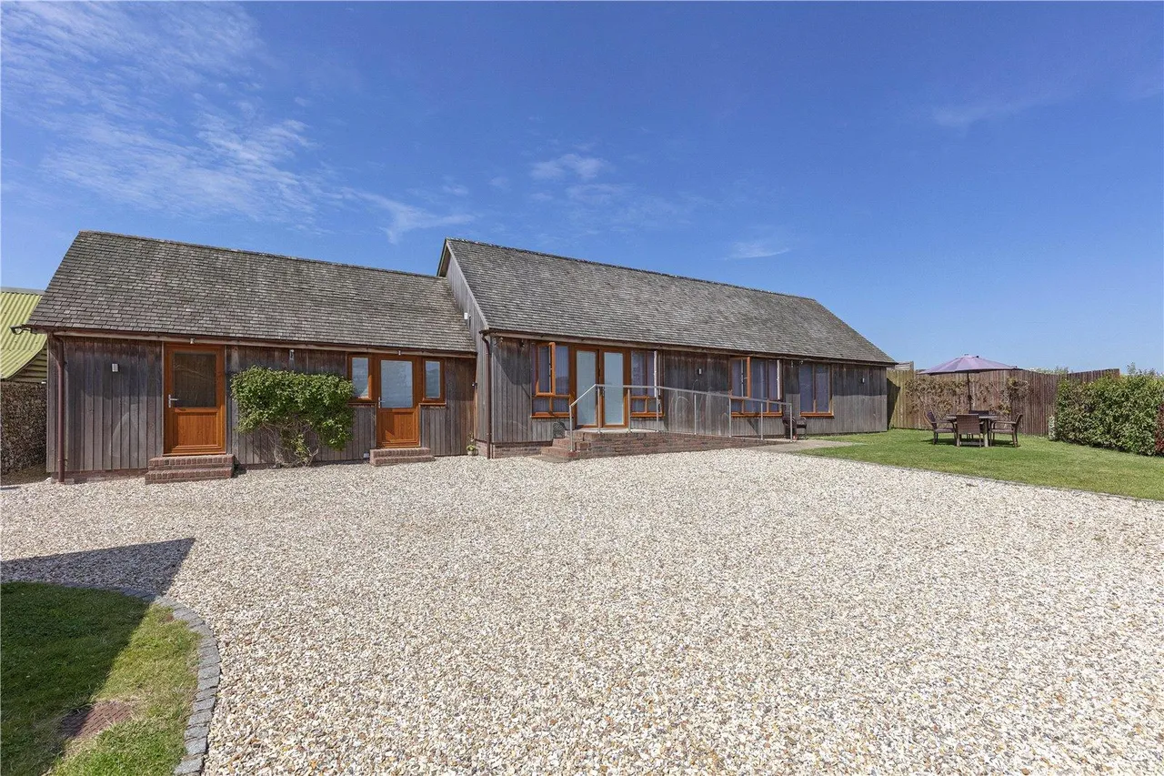 A Farmhouse Estate With Five Holiday Cottages, Planning Permission & 5.77 Acres, photo 46