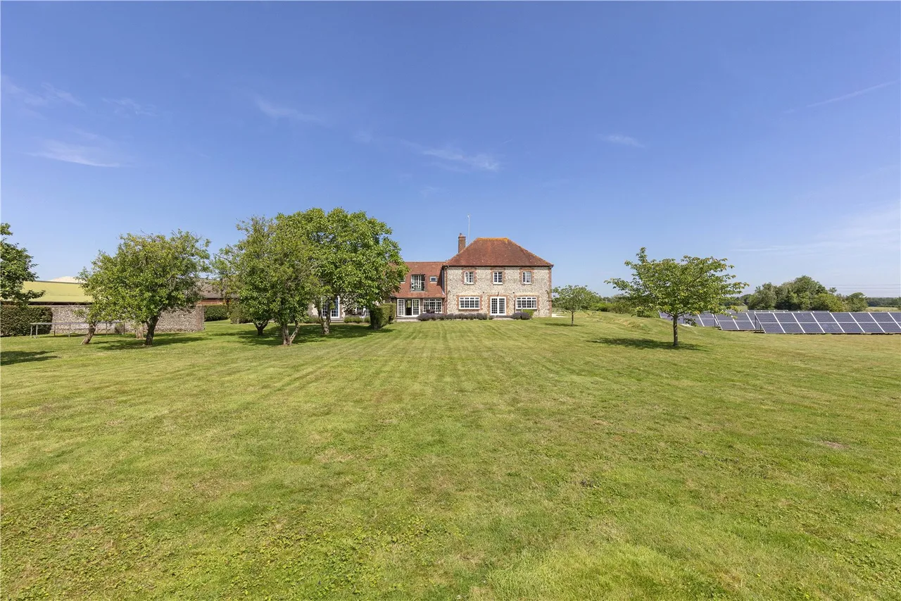 A Farmhouse Estate With Five Holiday Cottages, Planning Permission & 5.77 Acres, photo 16
